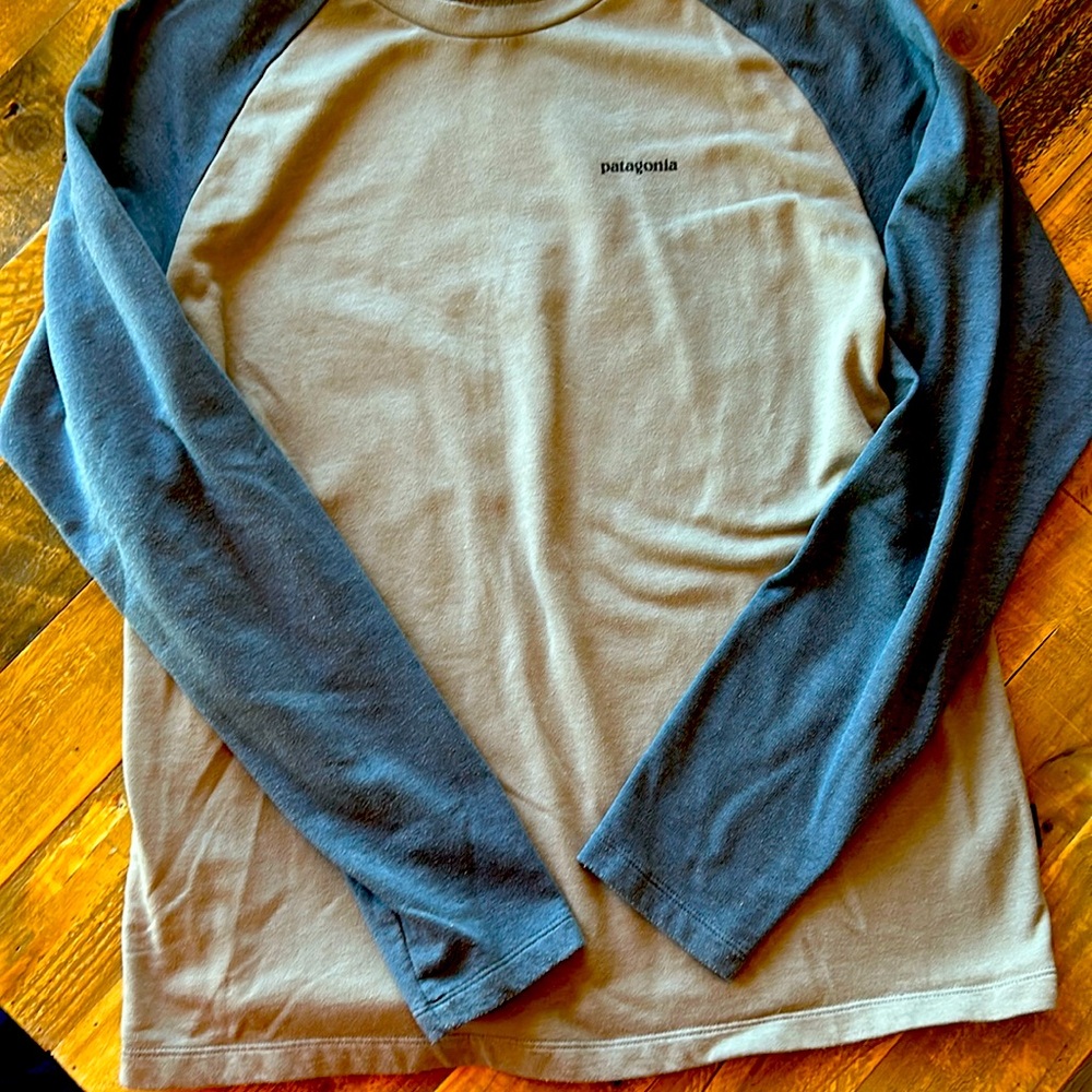 Patagonia sweatshirt size L